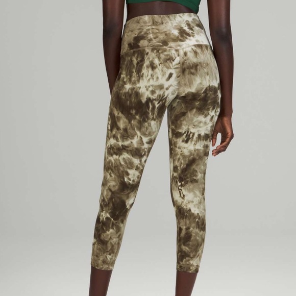 Lululemon Align diamond dye light sage medium olive size 2 25” inseam ⭐️ - Picture 3 of 12